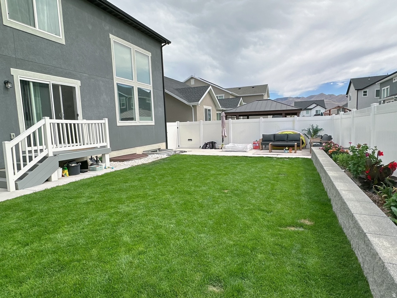 QUAILHILL - Residential