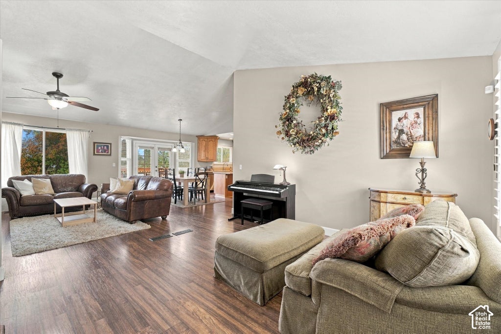 Photo of 11192 S CRESCENT VISTA LN W, Sandy, UT 84070 (MLS # 2192469)