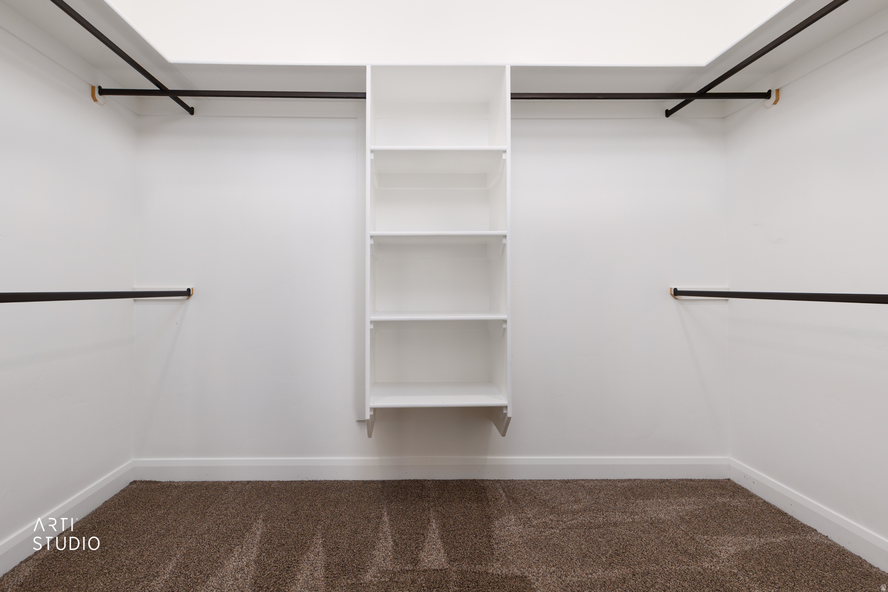 IRON FLATS - Residential