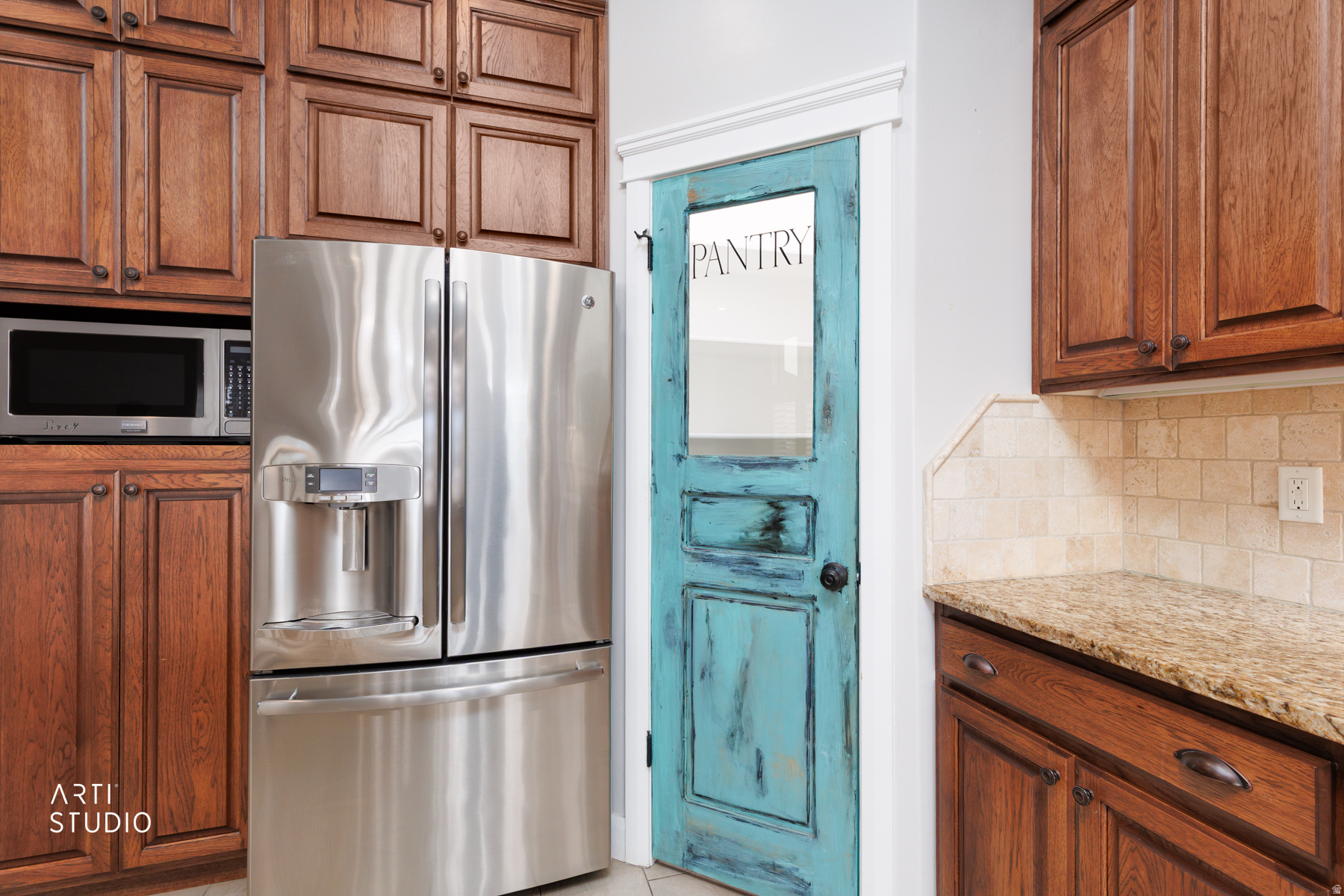 IRON FLATS - Residential