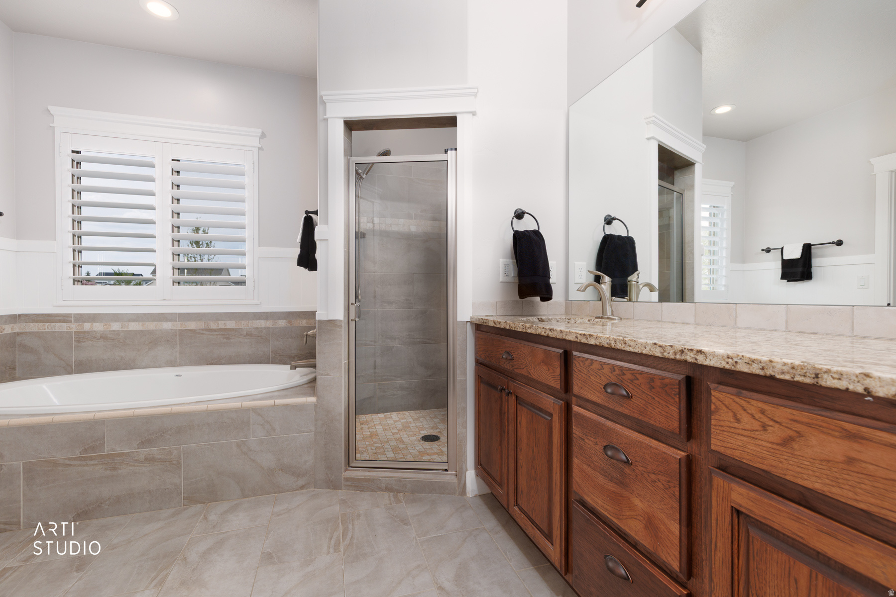 IRON FLATS - Residential