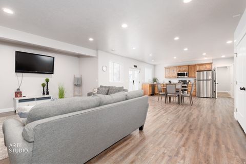 Tiny photo for 2238 W 600 N, Lehi, UT 84043 (MLS # 2150307)