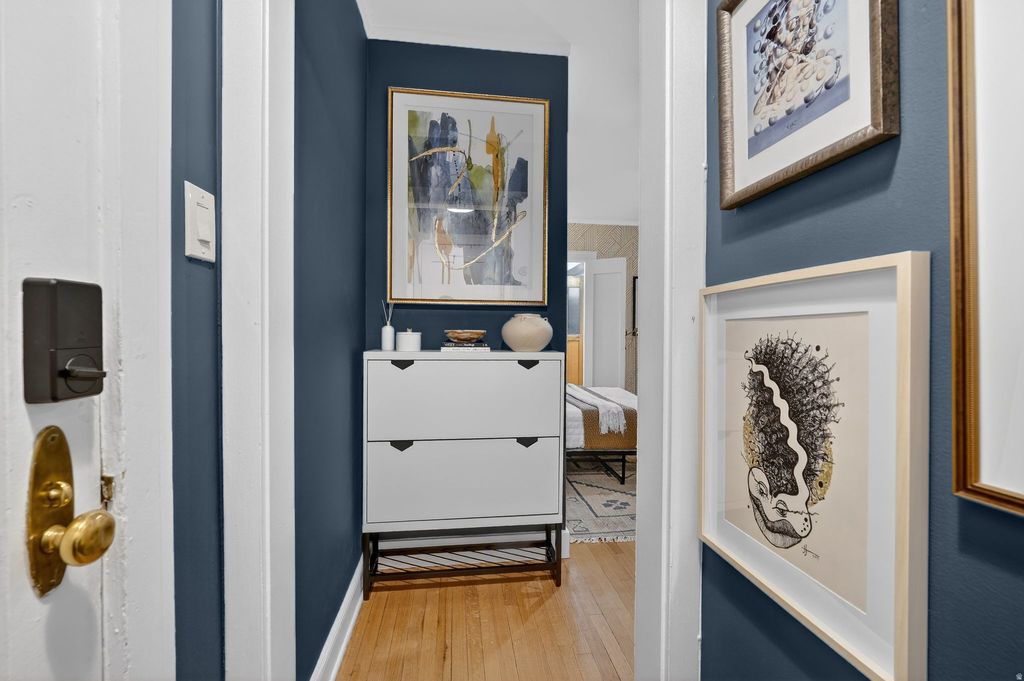 Photo of 29 S STATE ST #318, Salt Lake City, UT 84111 (MLS # 2148183)