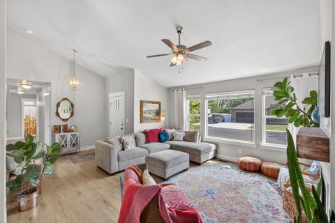 Tiny photo for 416 W 2070 N, Lehi, UT 84043 (MLS # 2150435)