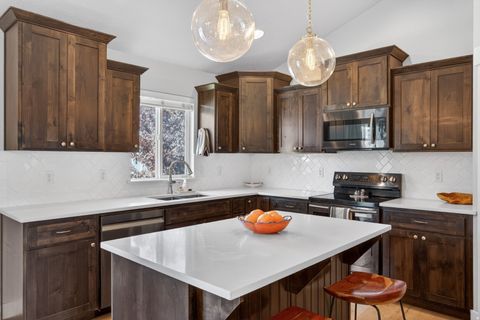 Tiny photo for 416 W 2070 N, Lehi, UT 84043 (MLS # 2150435)