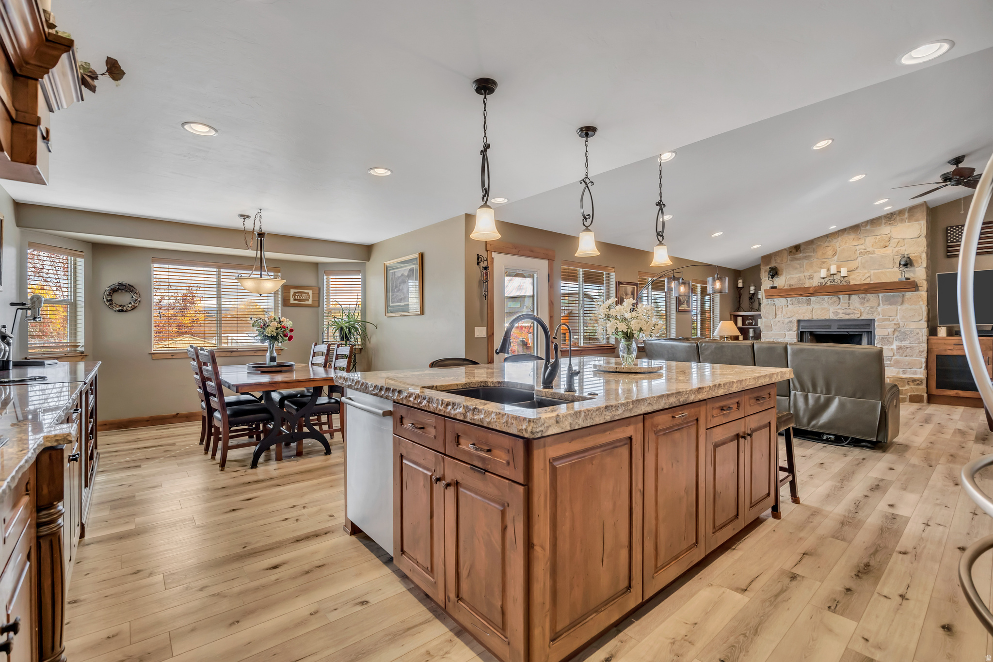 WILD WILLOW - Residential