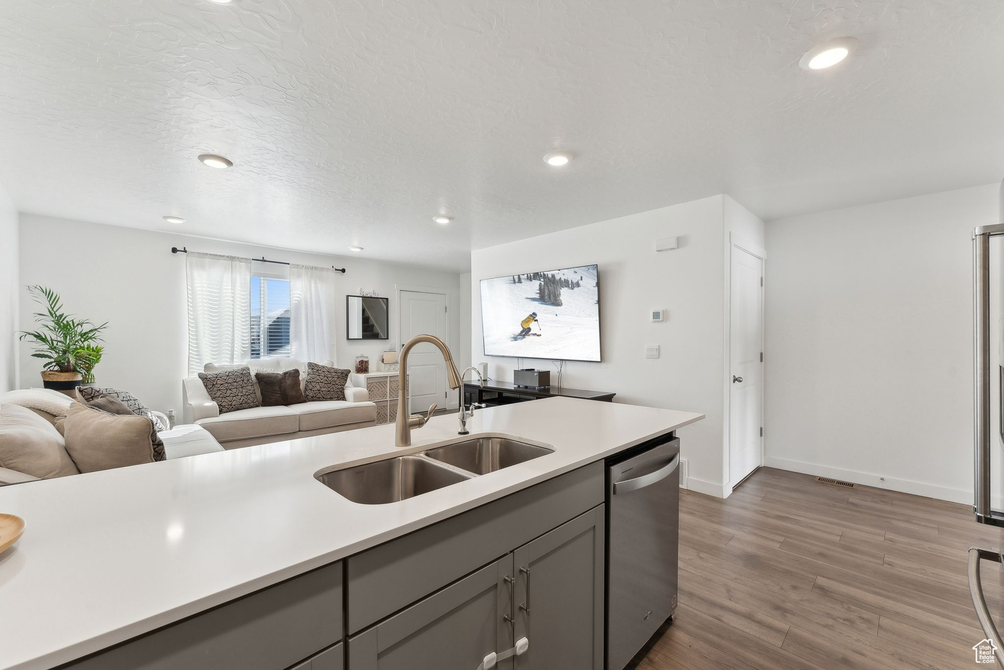 1099 E Quarterdeck Way, Saratoga Springs, Utah image 6