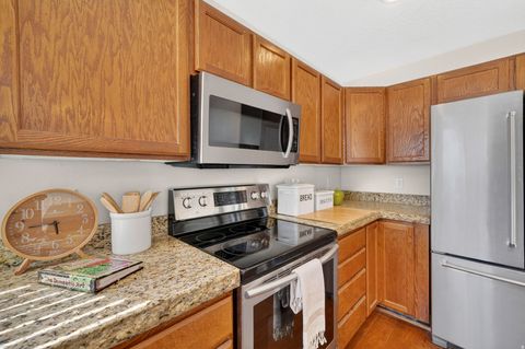 Tiny photo for 371 N STAMFORD DR W, North Salt Lake, UT 84054 (MLS # 2158355)