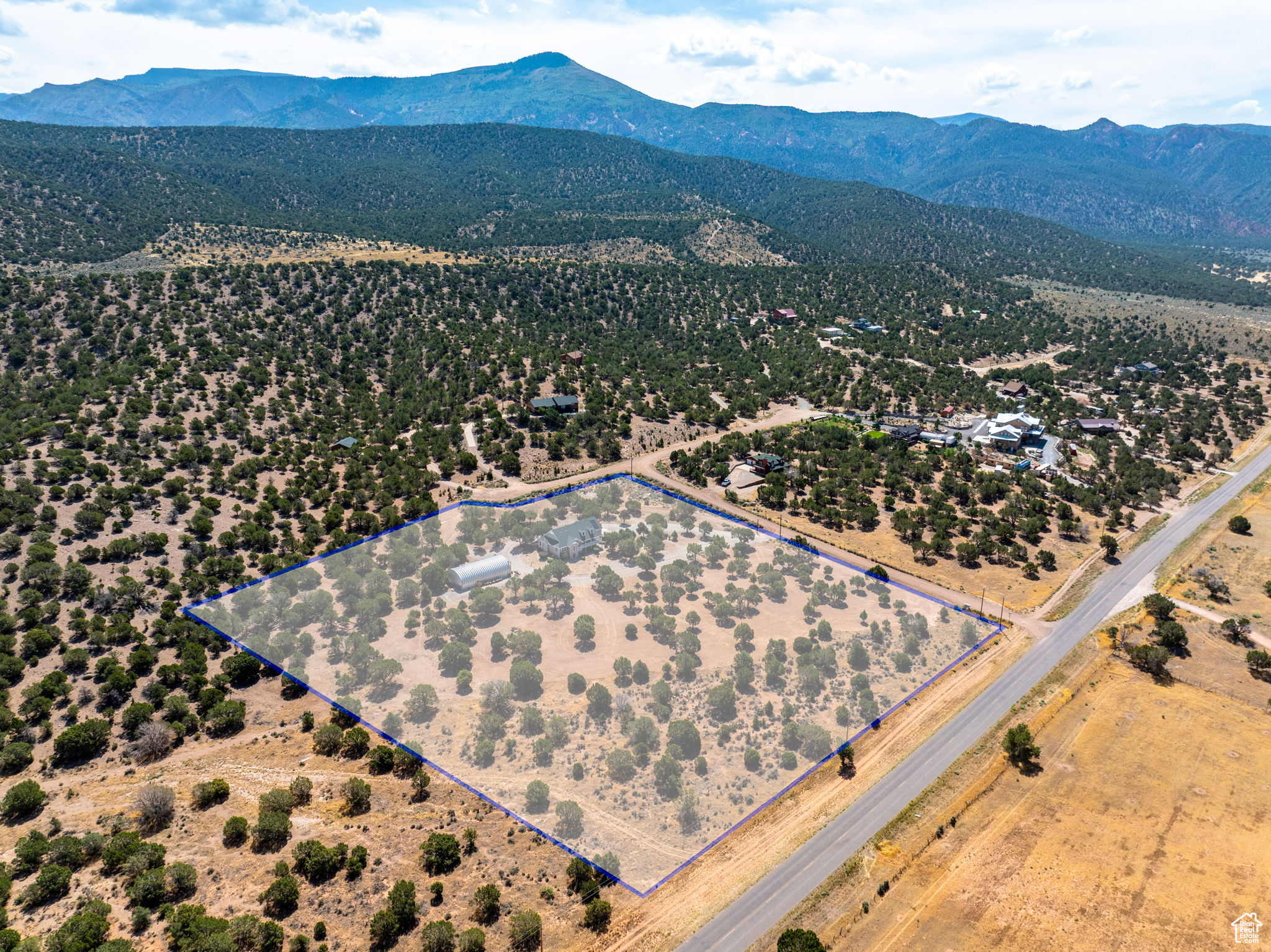KANARRA KOVE TOO SUBDIVISION - Residential