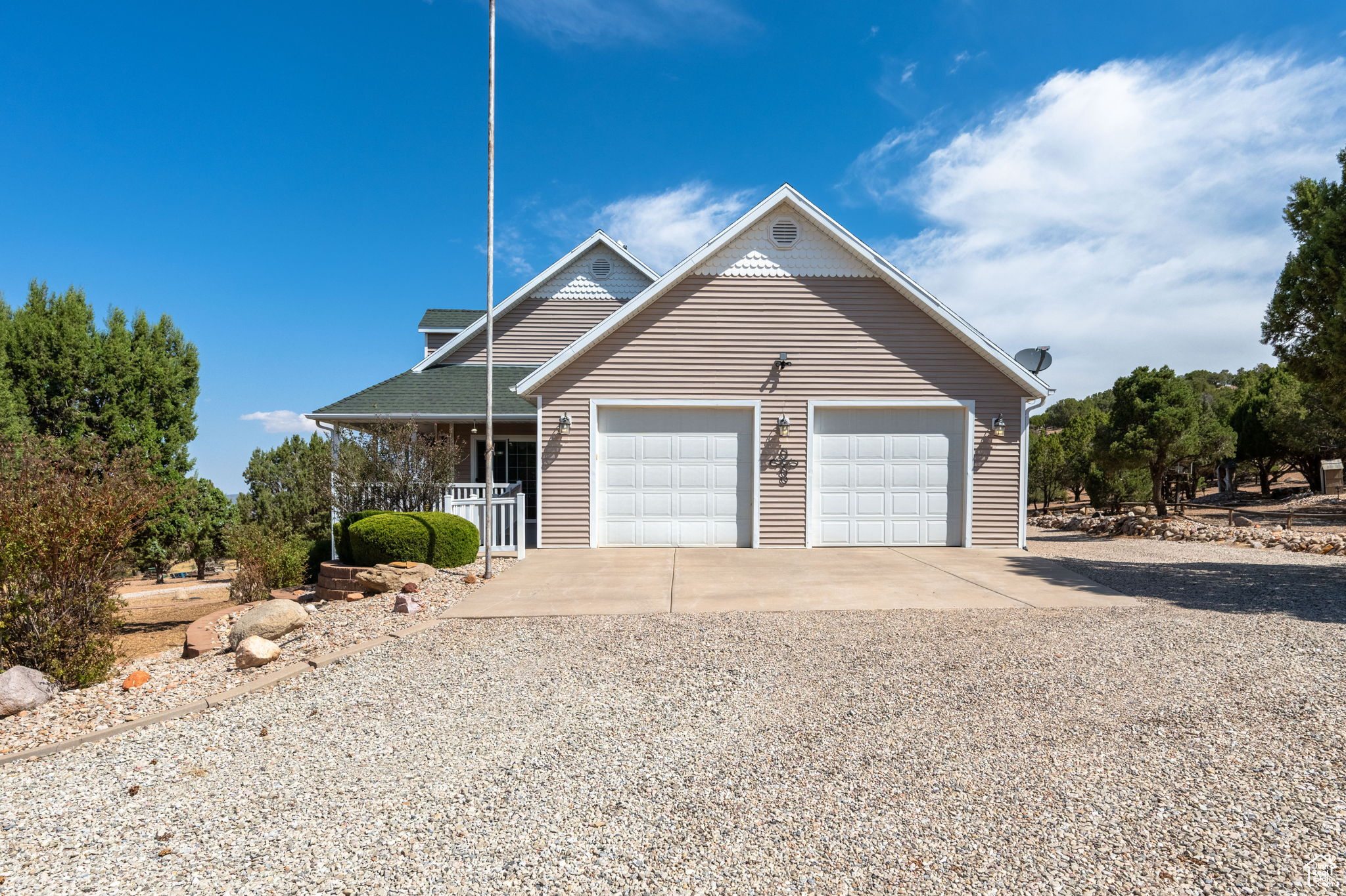 KANARRA KOVE TOO SUBDIVISION - Residential