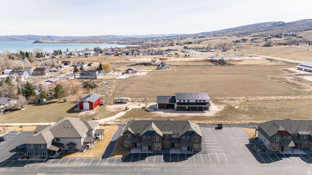 WATERDANCE - Residential