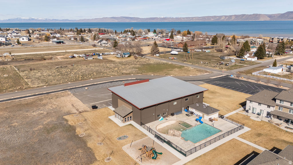 WATERDANCE - Residential