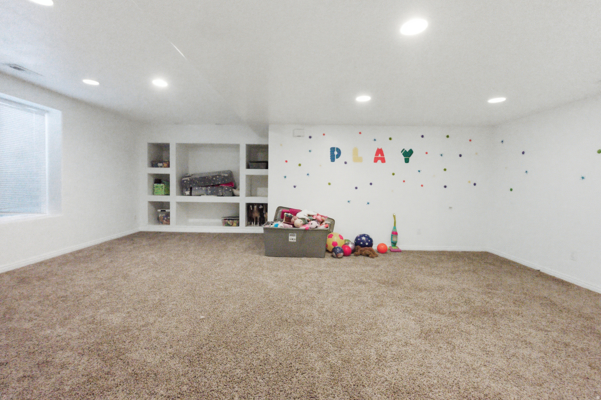 OVERLAKE ESTATES - Residential