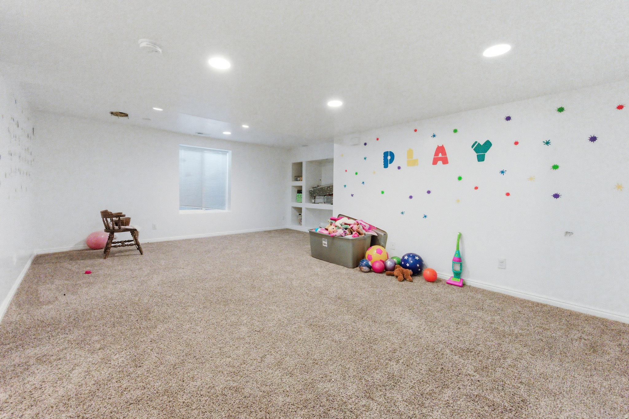 OVERLAKE ESTATES - Residential