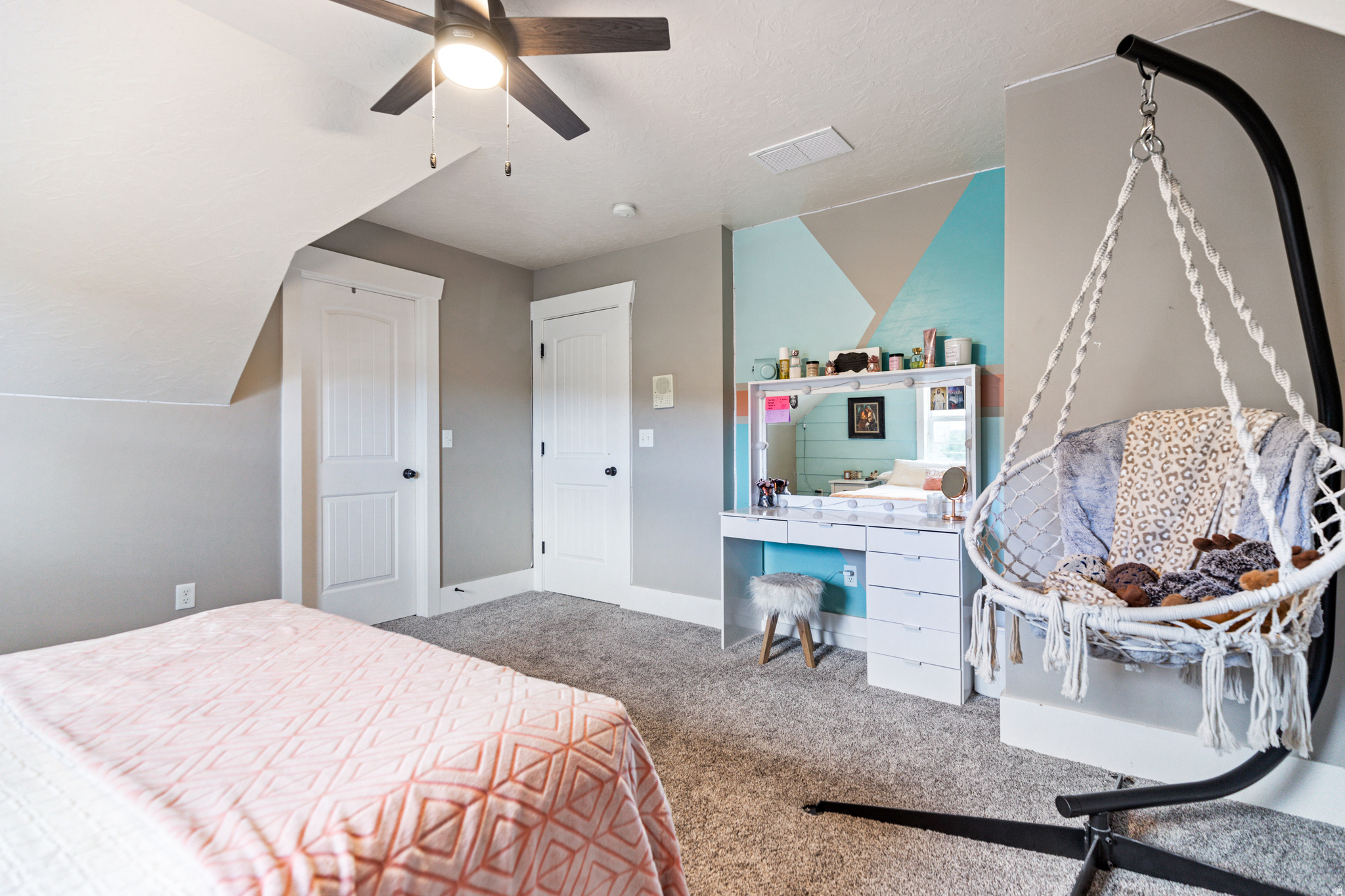 CHERRY CREEK HEIGHTS - Residential