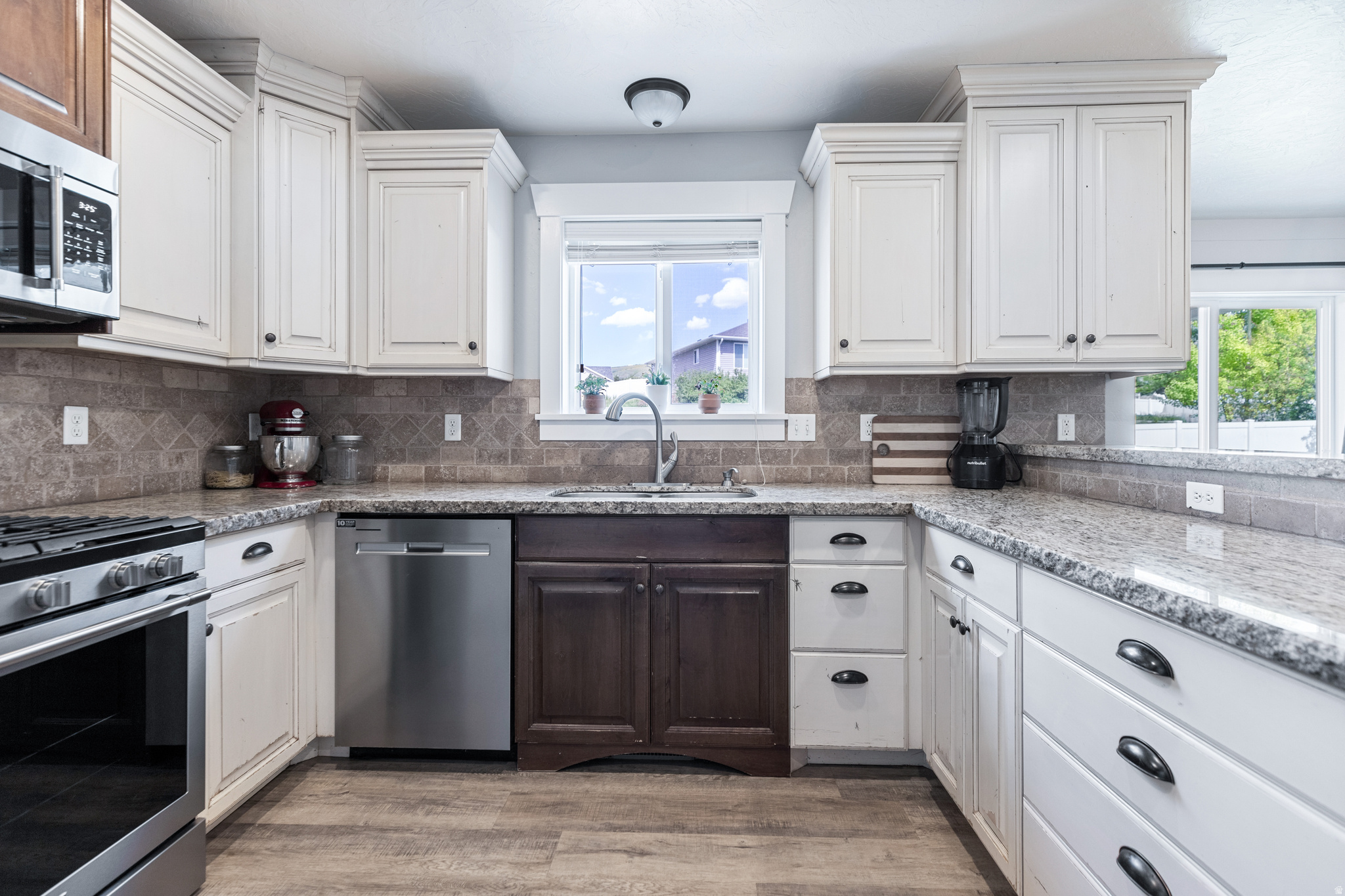 CHERRY CREEK HEIGHTS - Residential