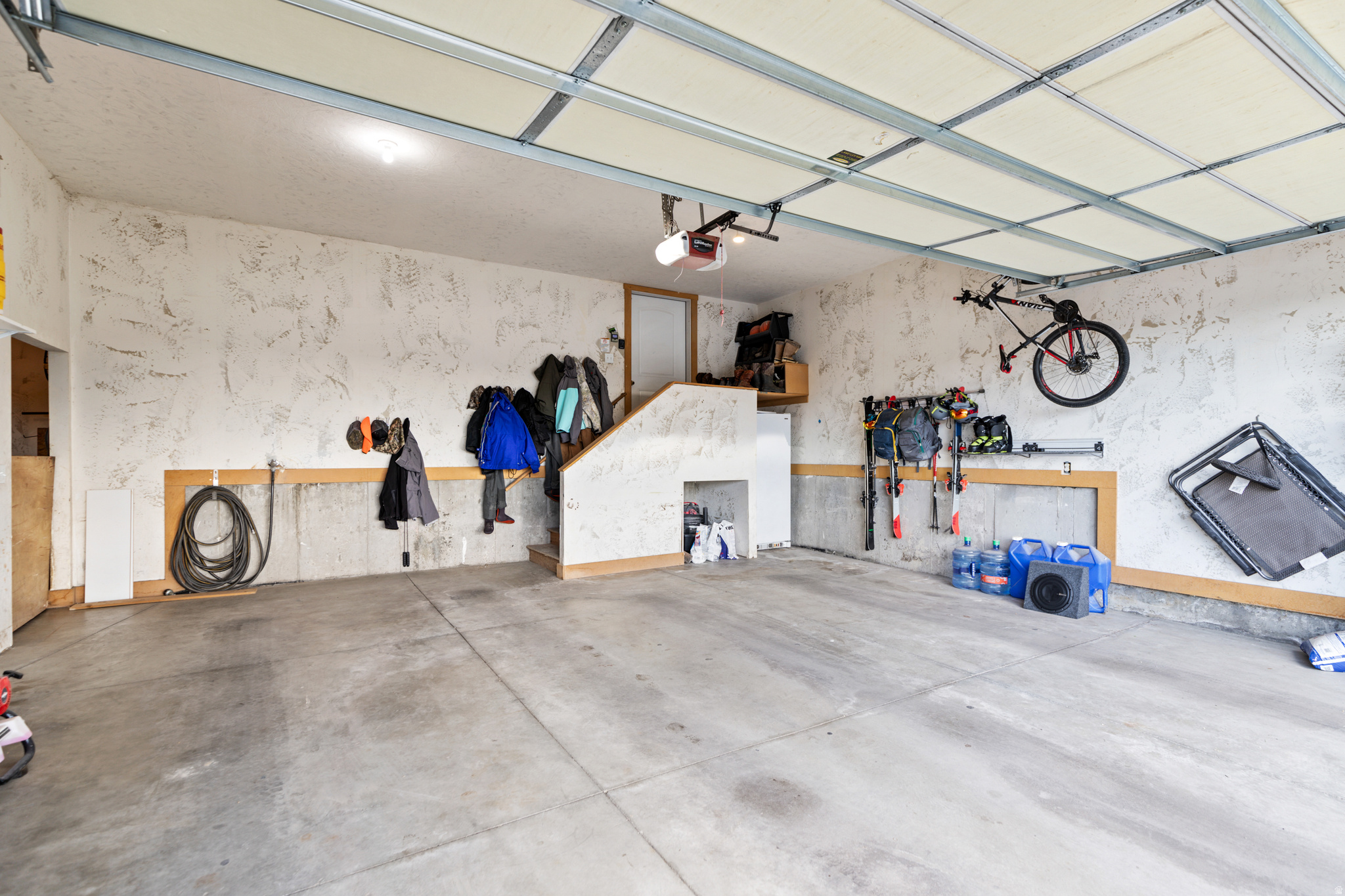 CHERRY CREEK HEIGHTS - Residential