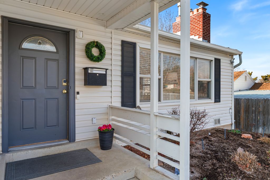 Photo of 3450 S CLEVELAND CIR, Millcreek, UT 84109 (MLS # 2131884)