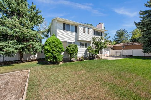 Tiny photo for 1650 E NICHOLE CIR, Sandy, UT 84093 (MLS # 2158301)