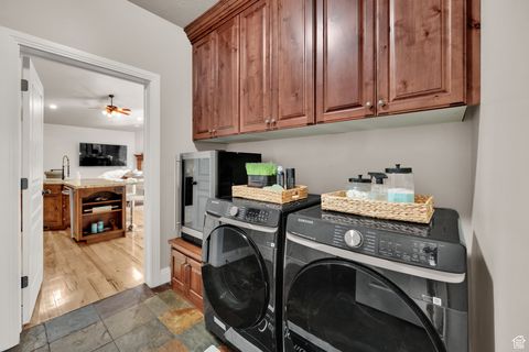 Tiny photo for 2161 LORITA WAY E, Cottonwood Heights, UT 84093 (MLS # 2112664)