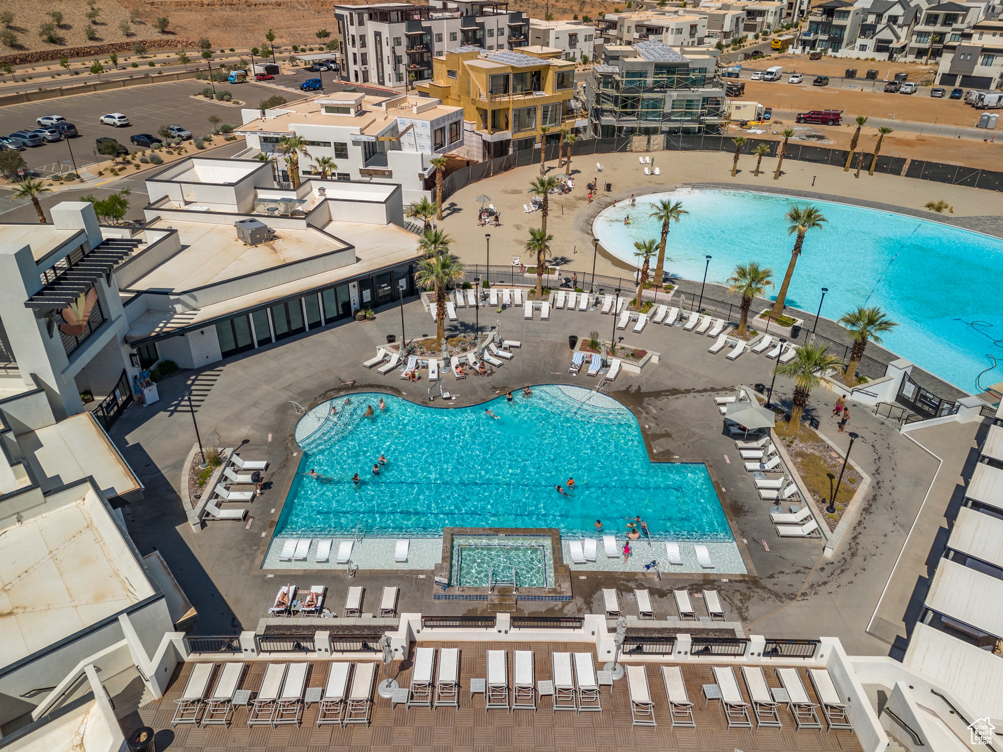 DESERT COLOR RESORT - Residential