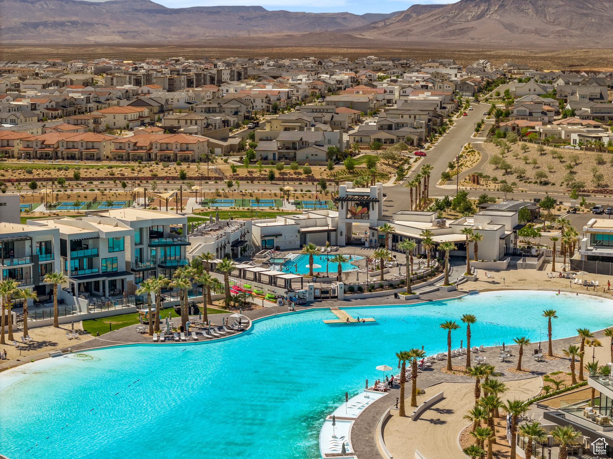 DESERT COLOR RESORT - Residential