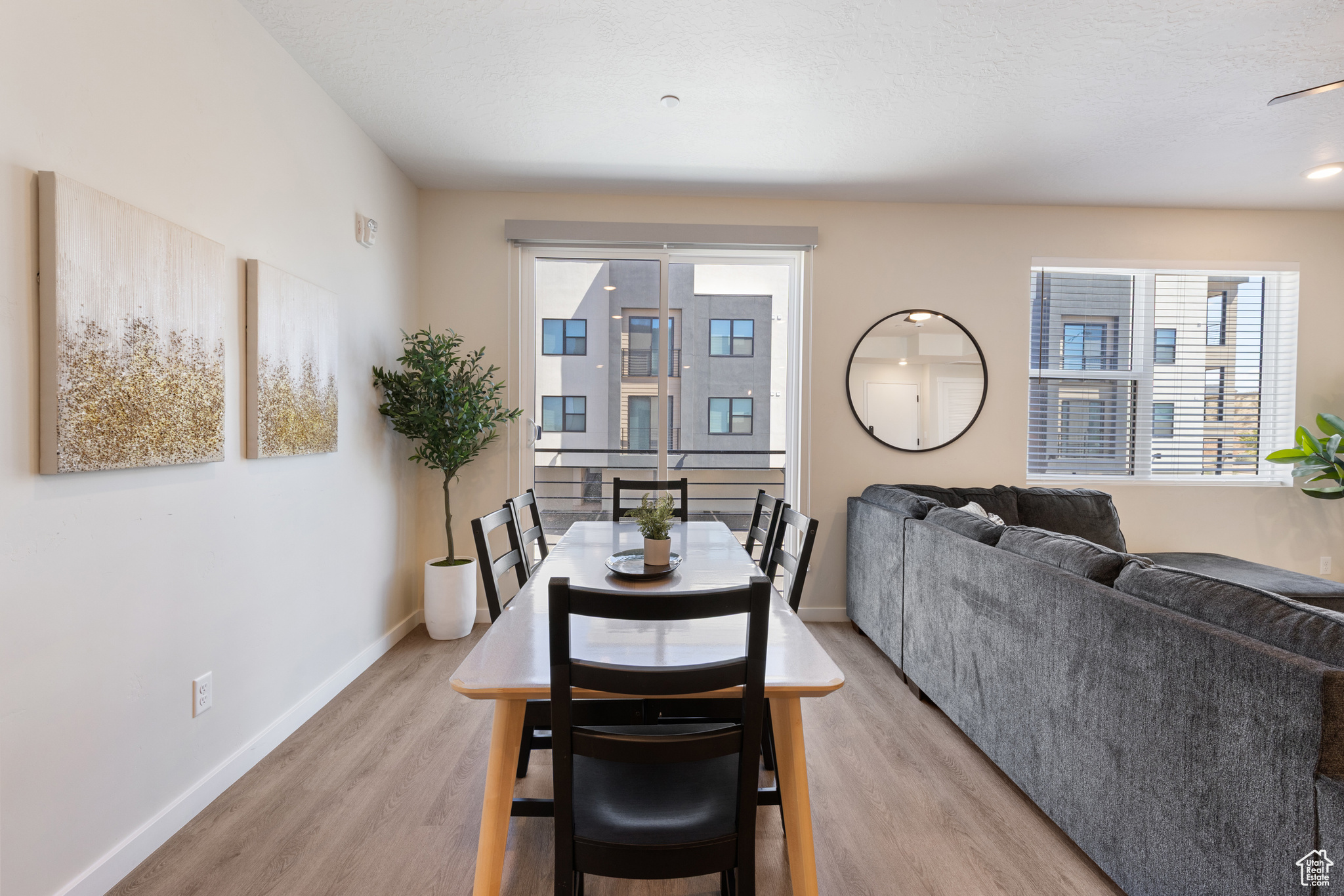 DESERT COLOR RESORT - Residential