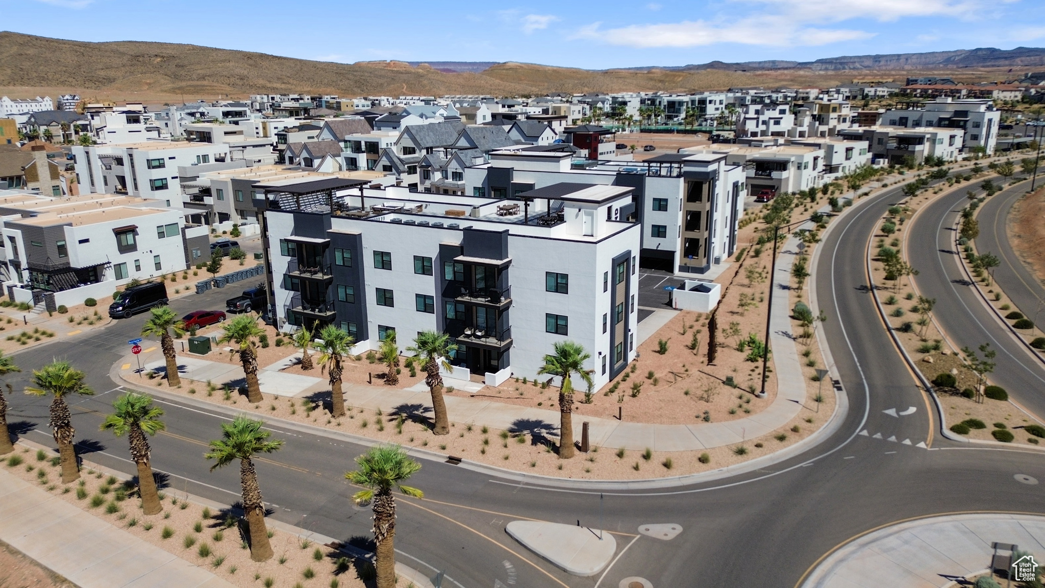 DESERT COLOR RESORT - Residential