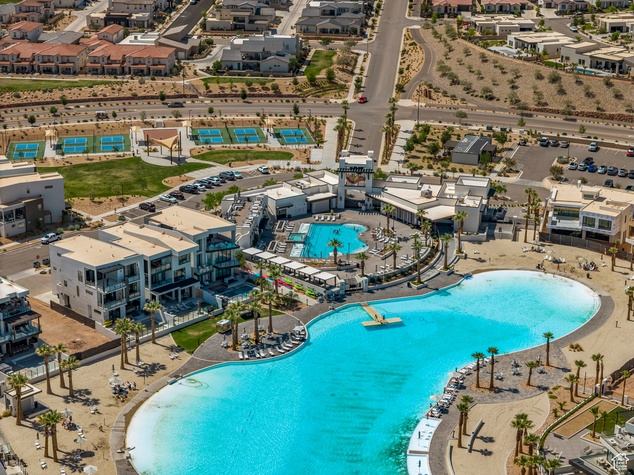 DESERT COLOR RESORT - Residential