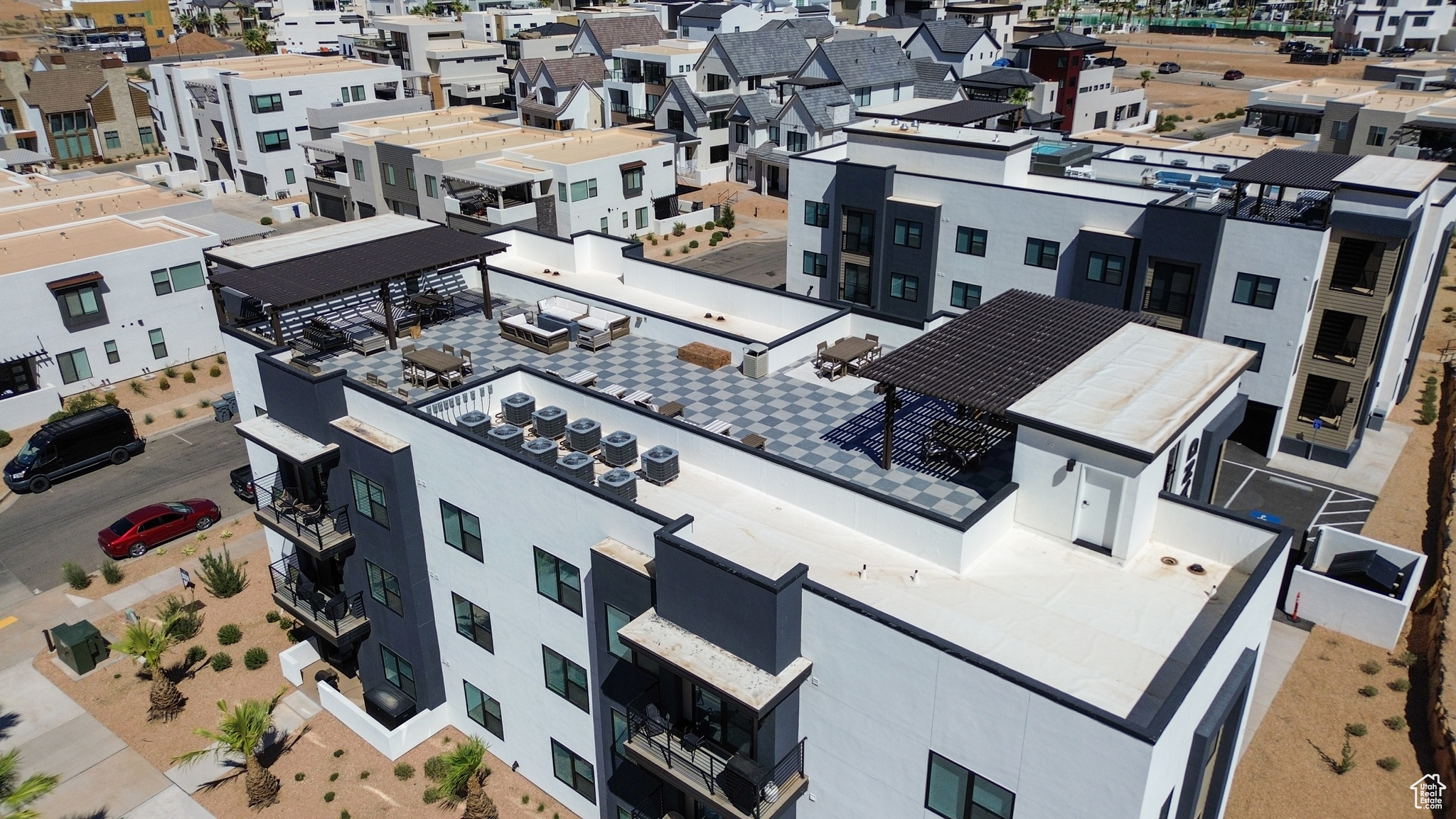 DESERT COLOR RESORT - Residential