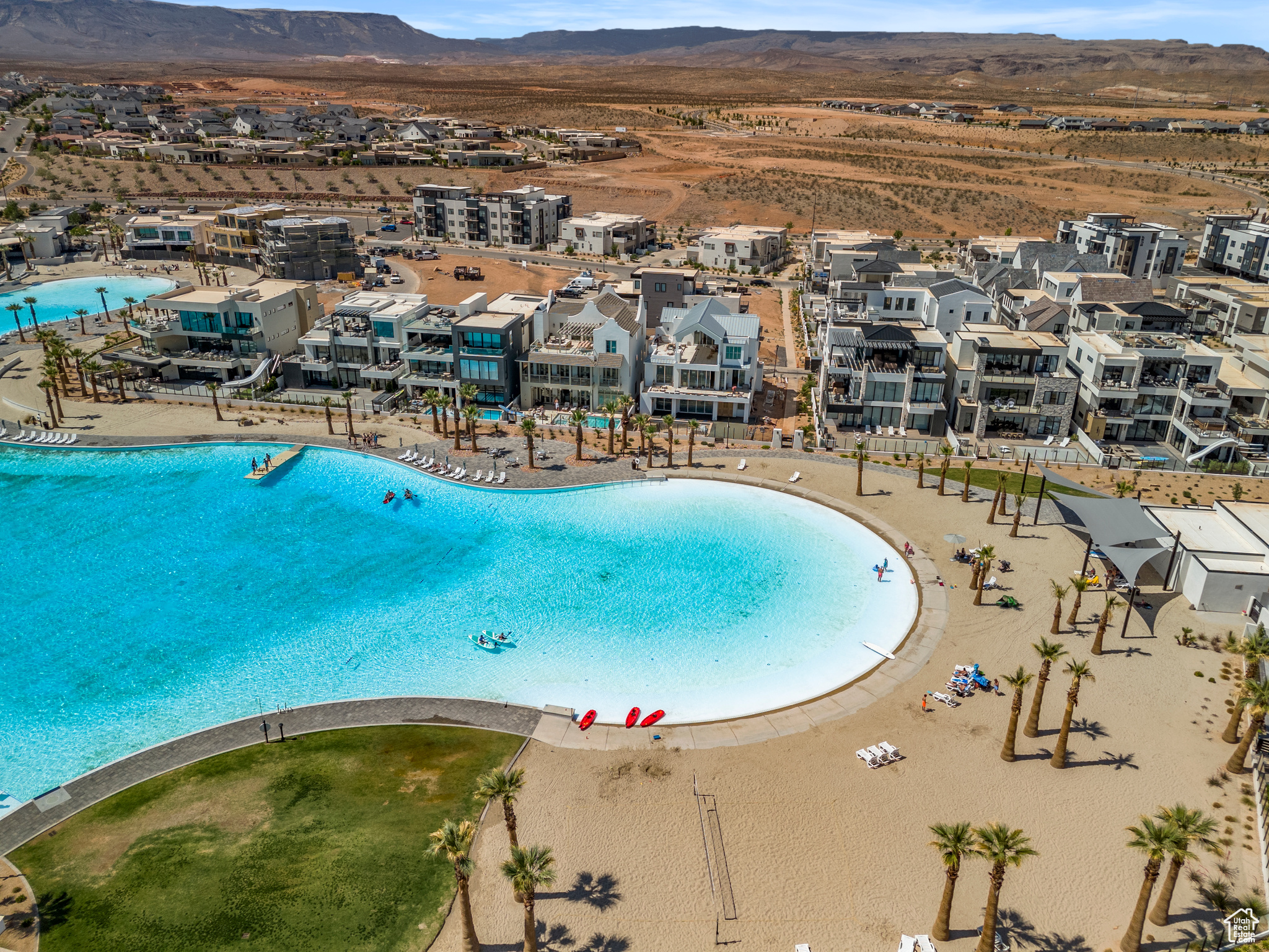 DESERT COLOR RESORT - Residential