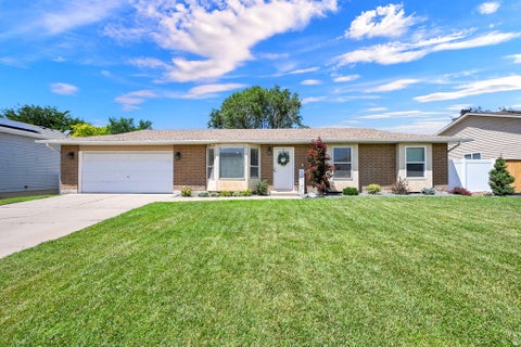 Homes For Sale - 1236 W 1975<br/> Woods Cross, UT 84087