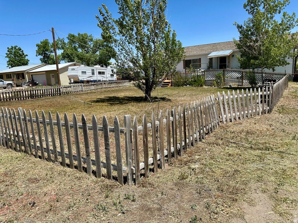 Photo of 3645 S 2500 E, Vernal, UT 84078 (MLS # 2163849)