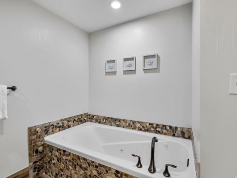 Tiny photo for 3720 N SUNDIAL CT #C105, Park City, UT 84098 (MLS # 2133271)