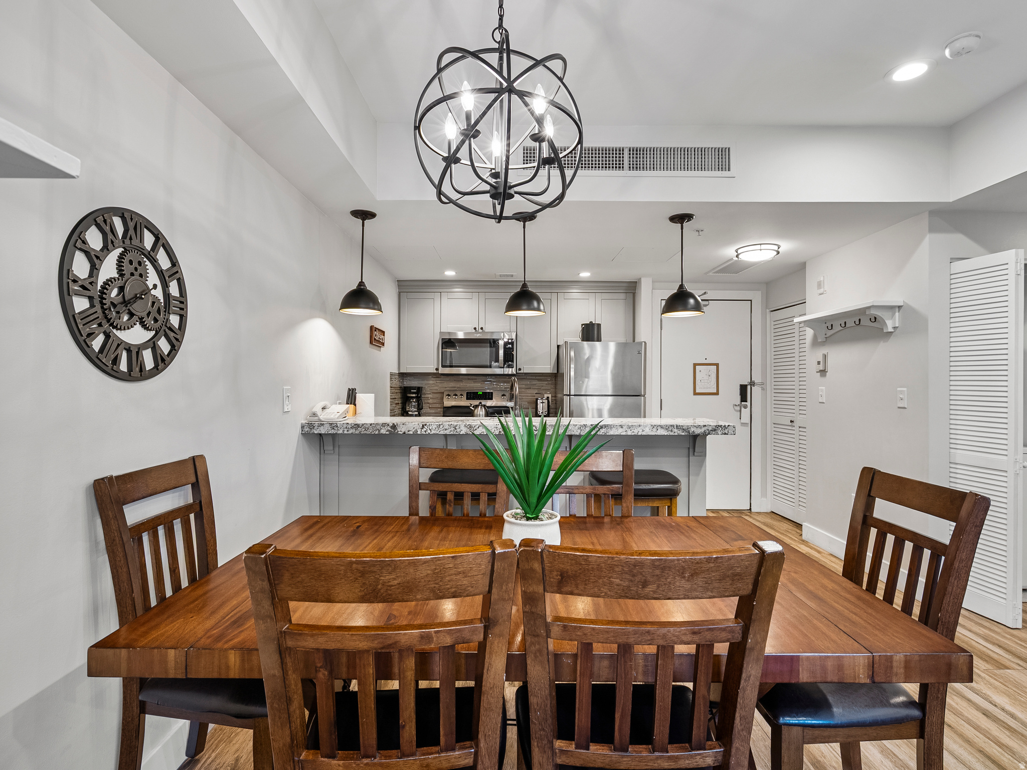 SUNDIAL LODGE - Residential