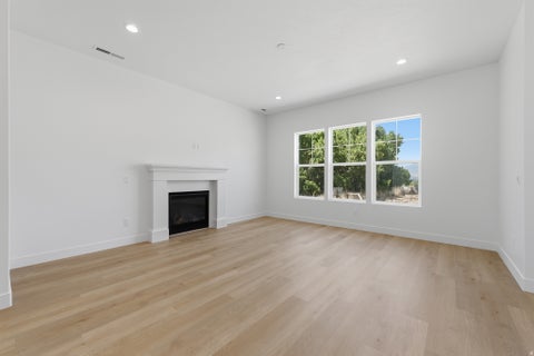 Tiny photo for 567 N LEGEND WAY #470, Mapleton, UT 84664 (MLS # 2173697)