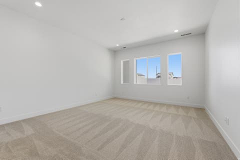 Tiny photo for 567 N LEGEND WAY #470, Mapleton, UT 84664 (MLS # 2173697)