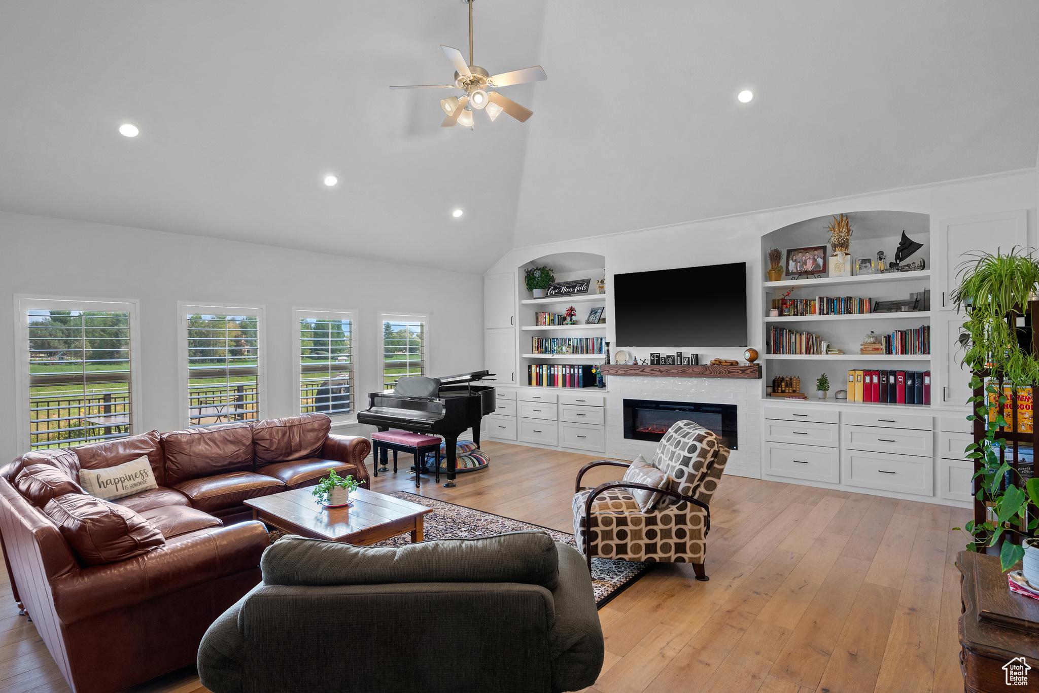 OLDHAM ACRES - Residential
