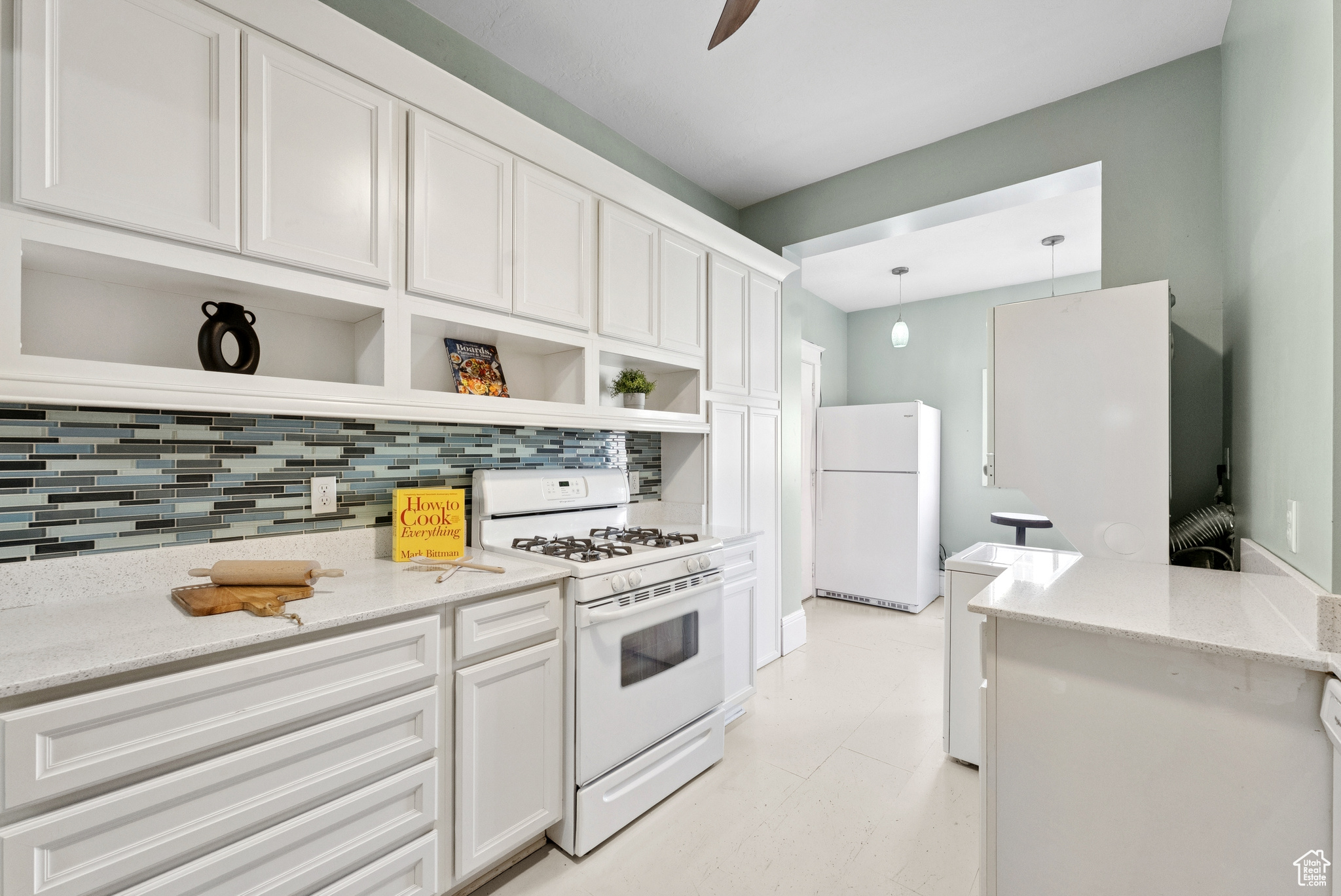 SAMPSON ALTADENA CONDOMINIUM - Residential