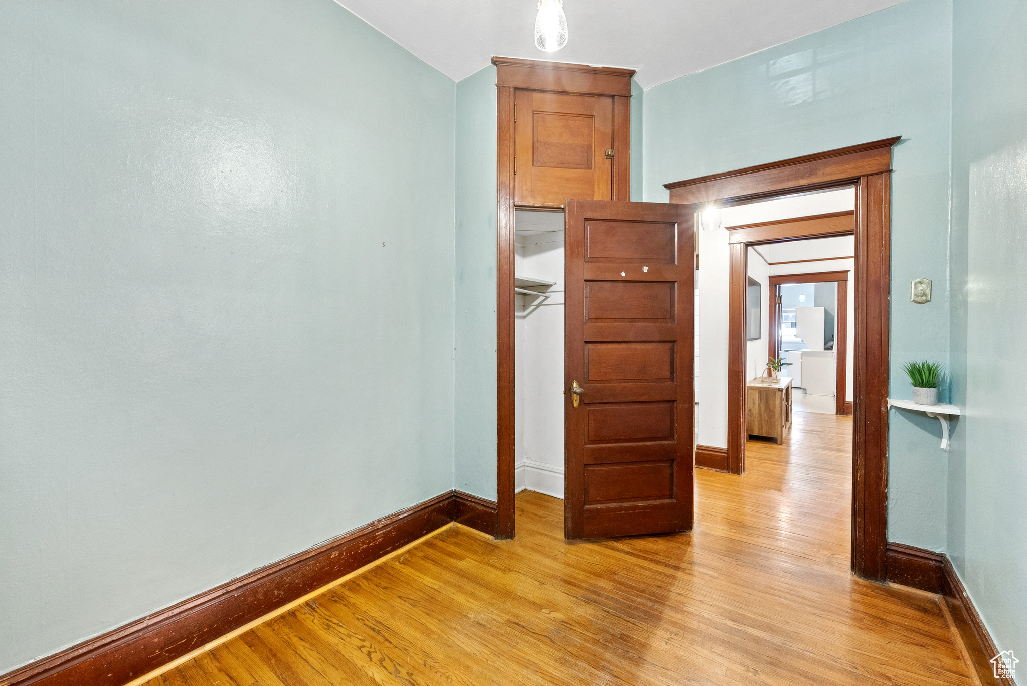 SAMPSON ALTADENA CONDOMINIUM - Residential