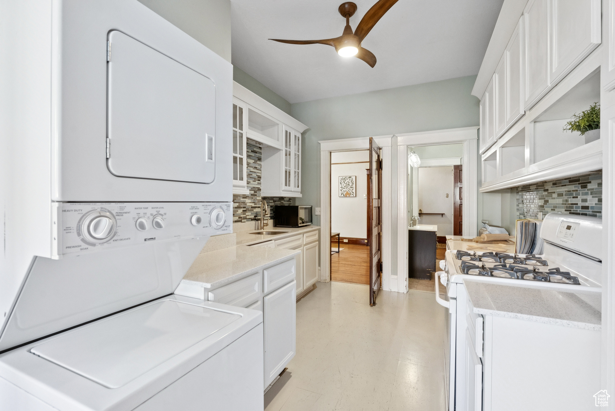 SAMPSON ALTADENA CONDOMINIUM - Residential