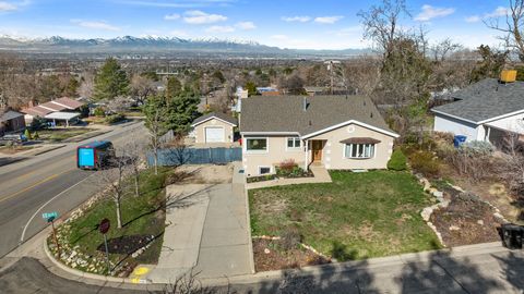 Tiny photo for 4426 S 3035 E, Holladay, UT 84124 (MLS # 2126789)