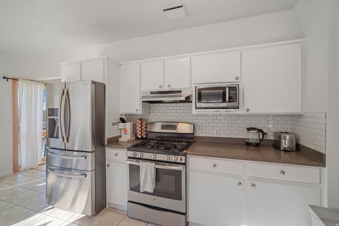 Tiny photo for 4426 S 3035 E, Holladay, UT 84124 (MLS # 2126789)