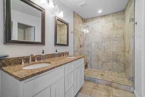 Tiny photo for 4426 S 3035 E, Holladay, UT 84124 (MLS # 2126789)