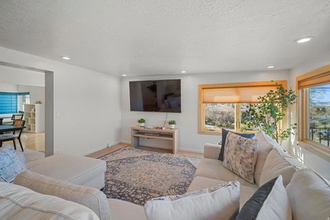 Tiny photo for 4426 S 3035 E, Holladay, UT 84124 (MLS # 2126789)