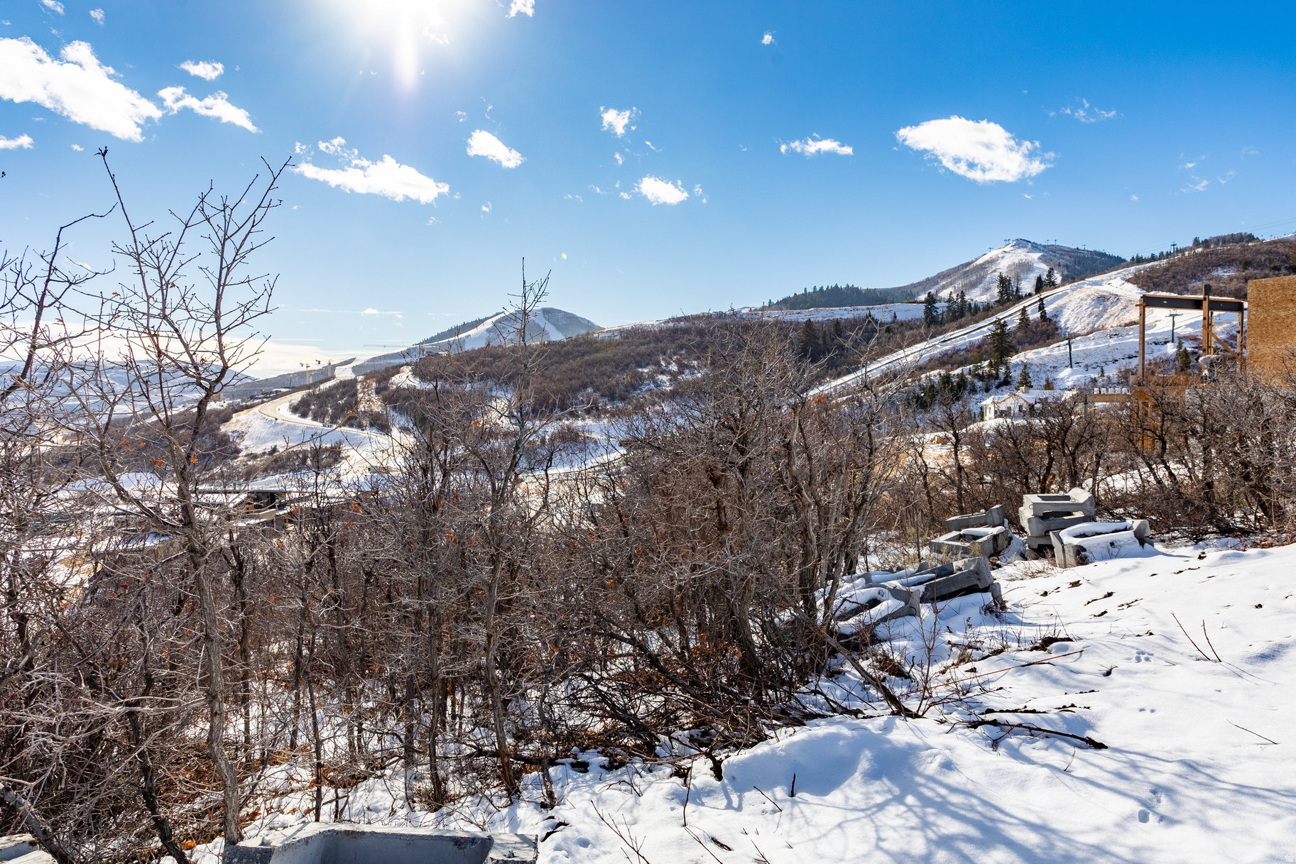 VELVAERE - Residential Income