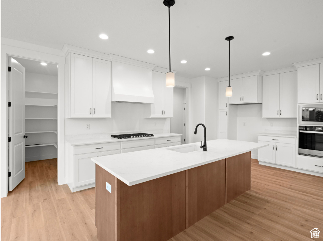 ARROWHEAD - Residential