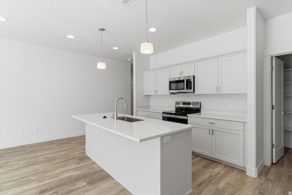 RC'S PARKWEST - Residential