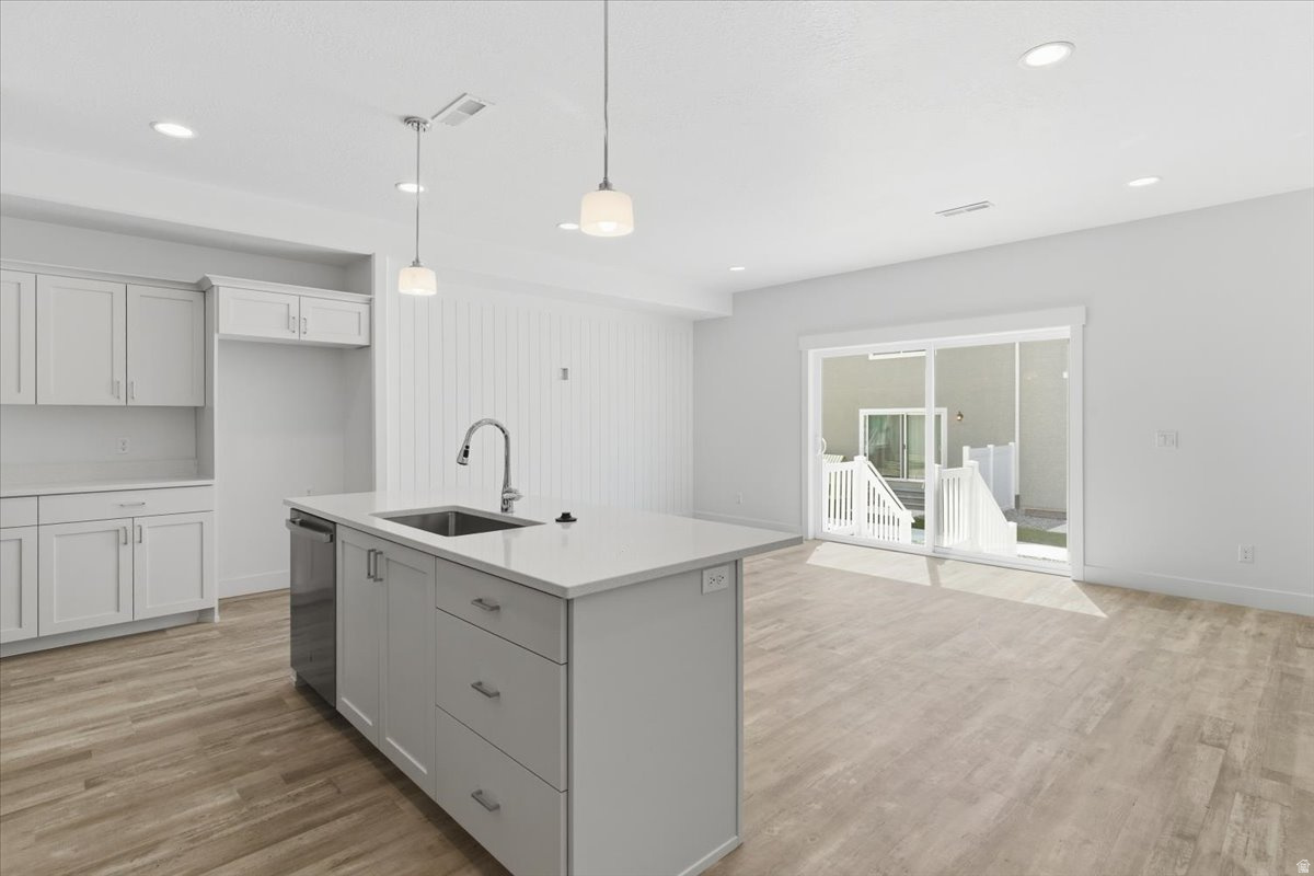 RC'S PARKWEST - Residential