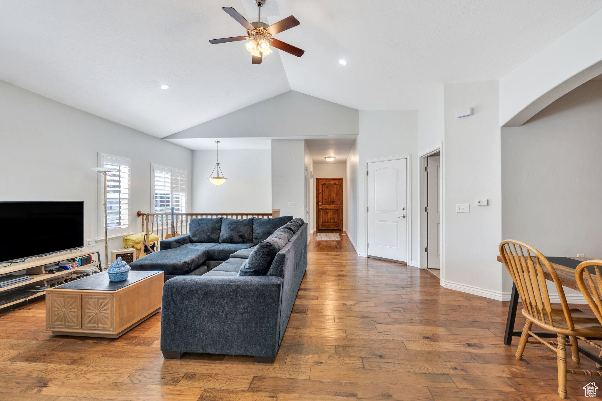 Pleasant Grove, Utah 84062, United States, 4 Bedrooms Bedrooms, ,4 BathroomsBathrooms,Residential,Active,164948